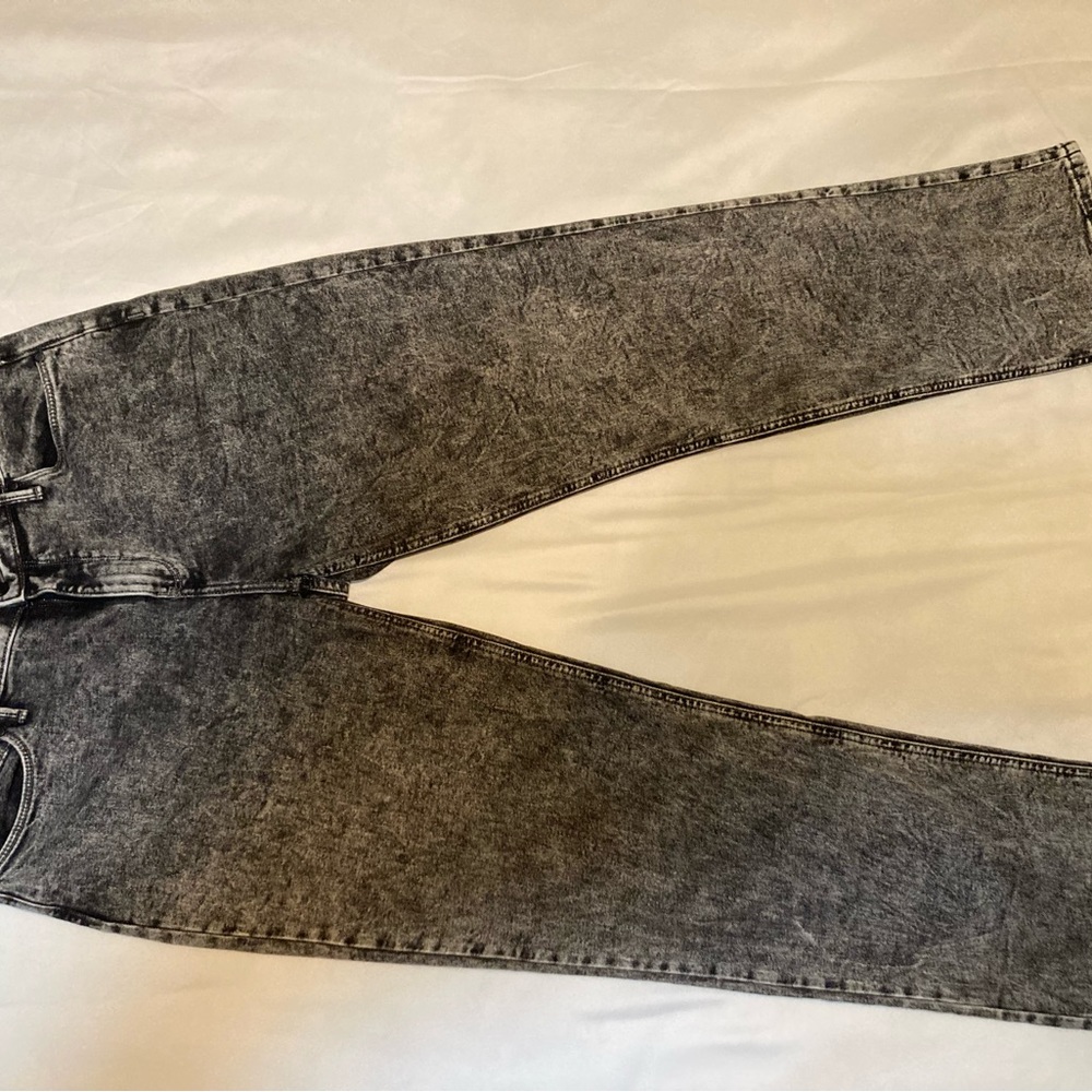 Simply Vera: Vera Wang black acid wash jeans - size 10